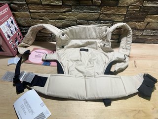 Momcozy Mochila Portabebés Ergonómica  3-24 meses
