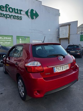 Toyota Auris 2010