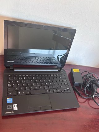 Portatile Toshiba Satellite Pro NB10-A Nero