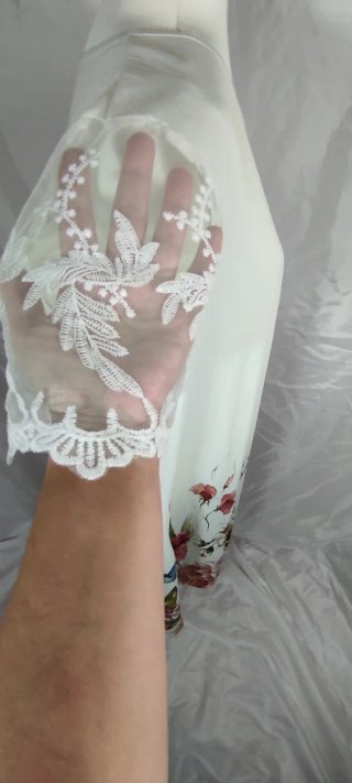Vestido túnica floral encaje blanco talla única