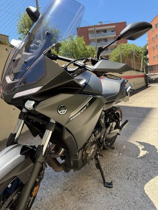 Yamaha Tracer 7 Gris