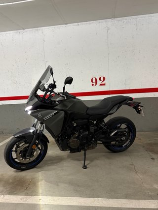 Yamaha Tracer 7 Gris