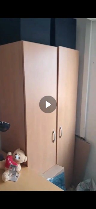 Hab.1: Armario de estudio con estantes