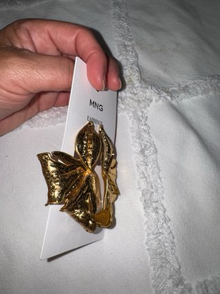 Pendientes MNG Flor Dorados