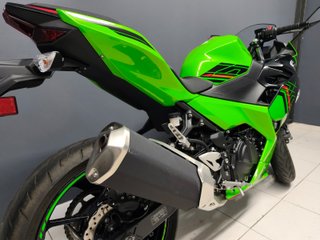 KAWASAKI NINJA 400