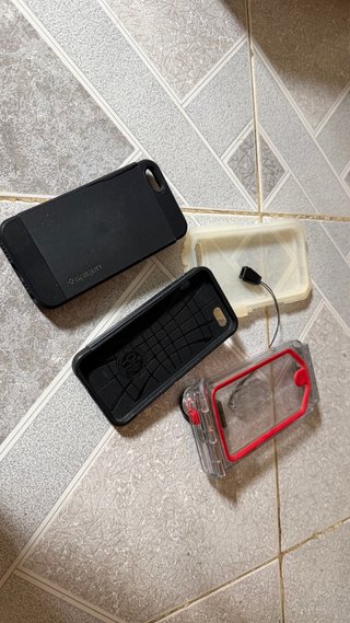 Fundas iPhone Spigen