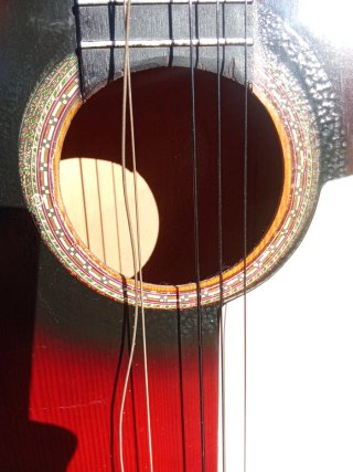 Guitarra para restaurar o piezas