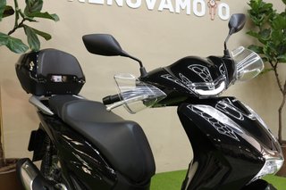Honda SH125 Negra - Moto Scooter Automática