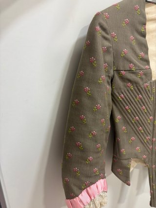Fallera corpiño Marrón con Flores Rosas
