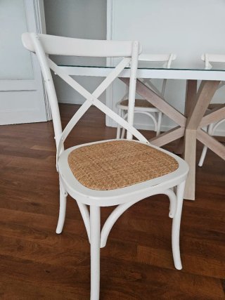 Mesa de comedor Kave (100cm x 160cm) y 4 sillas
