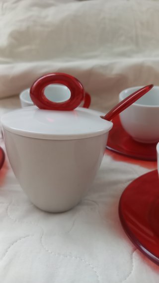 Set 4 tazzine con zuccheriera