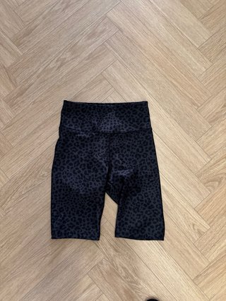 Leggings cortos leopardo talla S