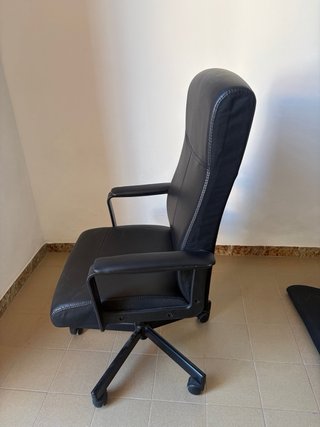 Silla de escritorio negra