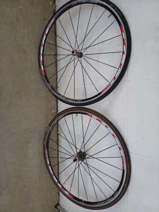 Ruedas Time Hi-Tense