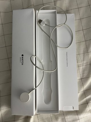 Apple Watch S3 42mm GPS + caja y cargador