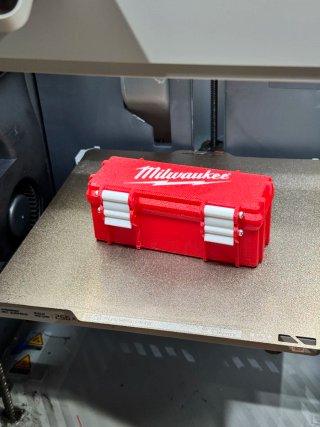 Estuche Milwaukee Rojo Resistente