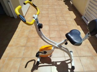 Bicicleta Estática Plegable Amarilla