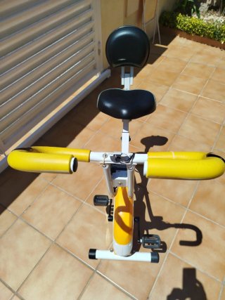 Bicicleta Estática Plegable Amarilla