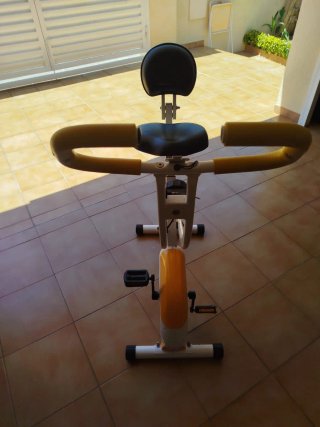 Bicicleta Estática Plegable Amarilla