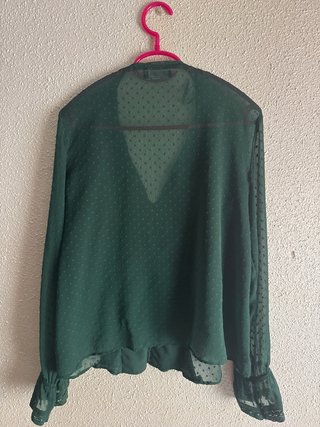 Blusa Zara verde volantes y transparencias