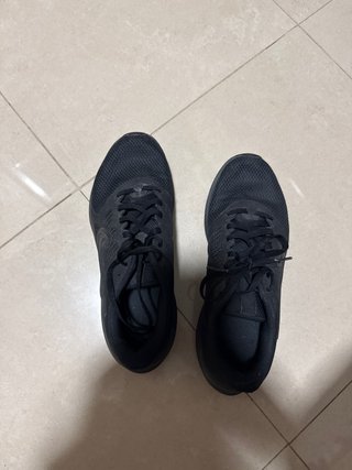 Deportivos Nike Negros