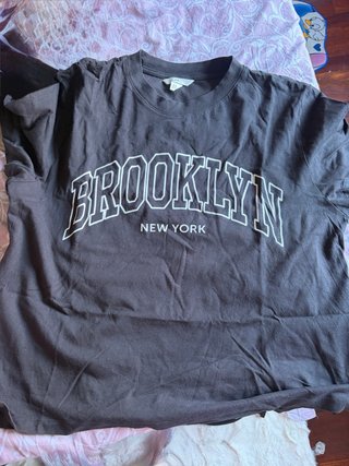 Camiseta H&M Brooklyn New York Negra