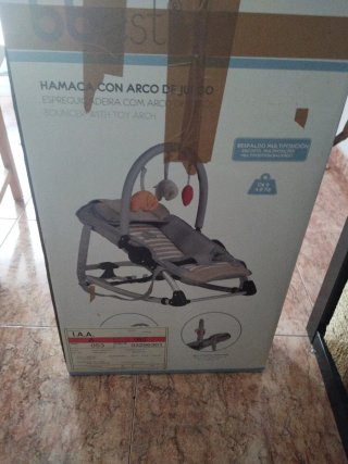 Hamaca con arco de juego