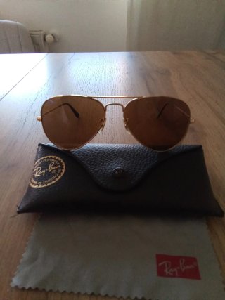 Gafas de sol Ray-Ban aviador marrón y dorado