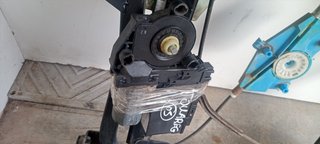 ELEVALUNAS TRASERO DERECHO VOLKSWAGEN TOUAREG (7L