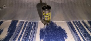 Válvula philips miniwat dario ECC82