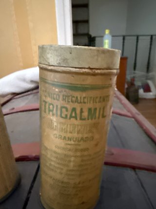 2 Antiche Bottiglie Trigalmil