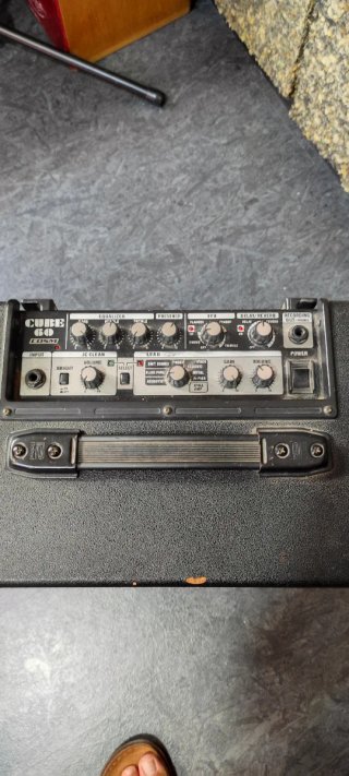 Amplificador Guitarra Roland