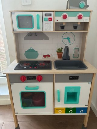 Cocina de juguete de madera