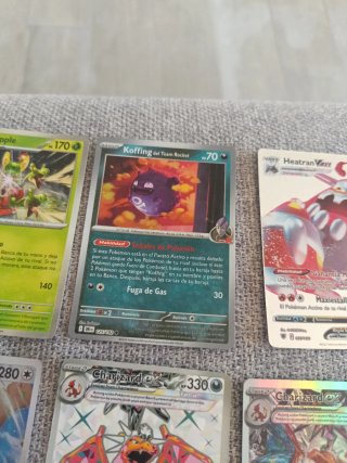 Cartas Pokémon: Charizard, Pidgeot, Heatran VMAX