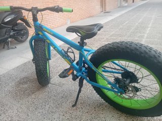 Bicicleta Fat Bike Azul y Verde