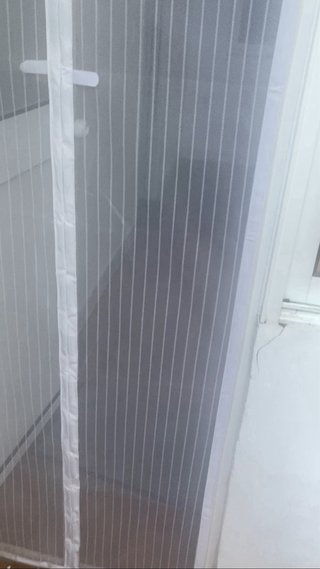 Mosquitera magnética para puerta