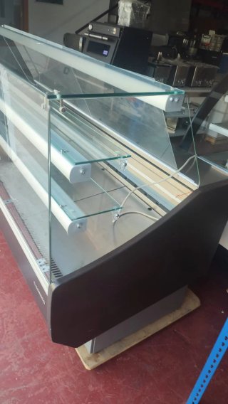 Vitrina expositora refrigerada Coreco 2MANO