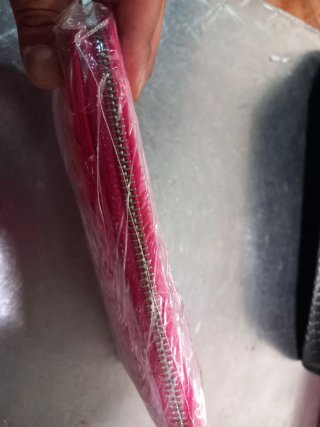 Cartera Rosa y Dorada