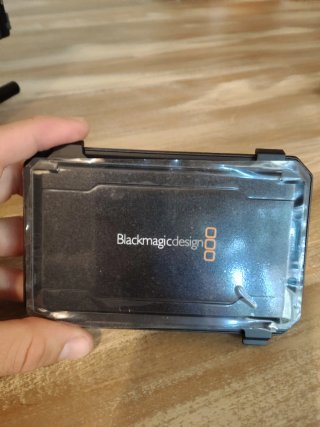 Blackmagic Pyxis 6K EF + Cage Tilta + Monitor