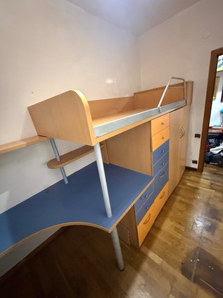 Dormitorio juvenil completo con cama alta