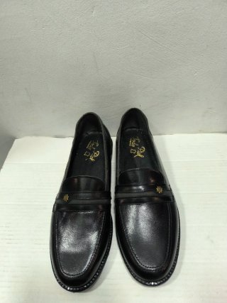 Zapatos de piel negros talla 42