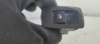 MANDO ELEVALUNAS DELANTERO DERECHO BMW SERIE 1 BE