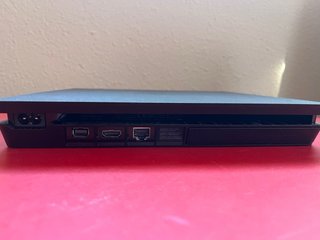 PlayStation 4 (PS4) Slim 500GB + Mando + Cables