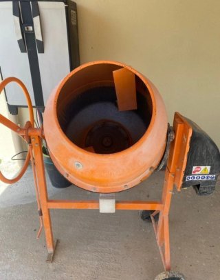 Alquiler Hormigonera Eléctrica 160L