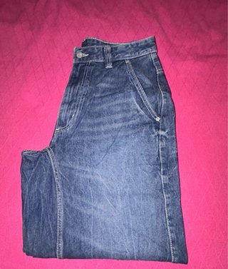 Vaqueros anchos hombre