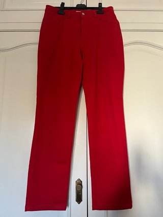 Pantalón rojo Lloyd's bonito color