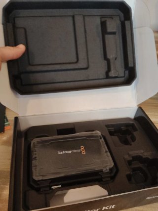 Kit Blackmagic Pyxis Monitor y cable Nuevo