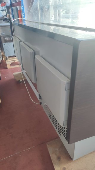 Vitrina Expositora Coreco 2m