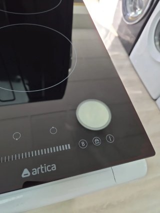 PLACA INDUCCIÓN ARTICA AEI6022 3 ZONAS