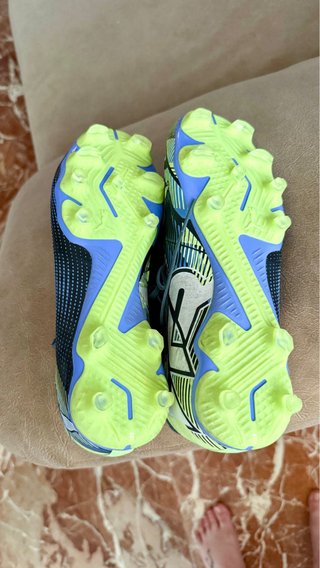 Botas de fútbol Puma Talla 40